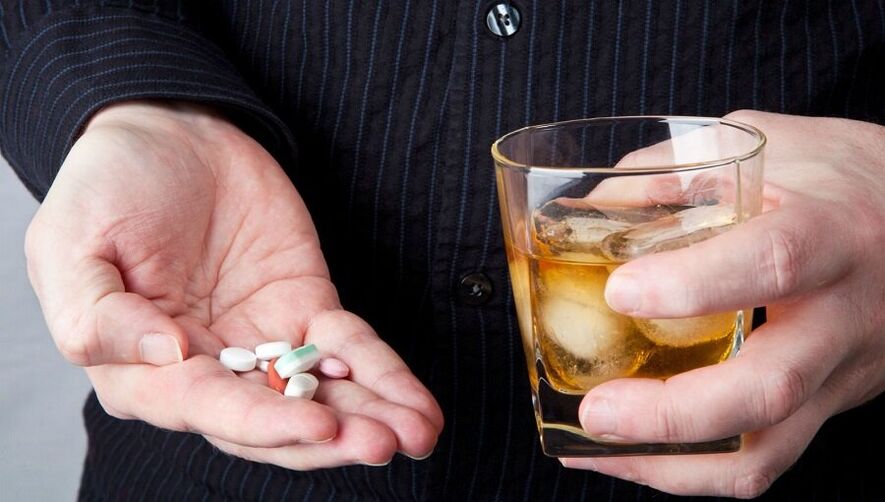 compatibilidade de tomar antibióticos e álcool
